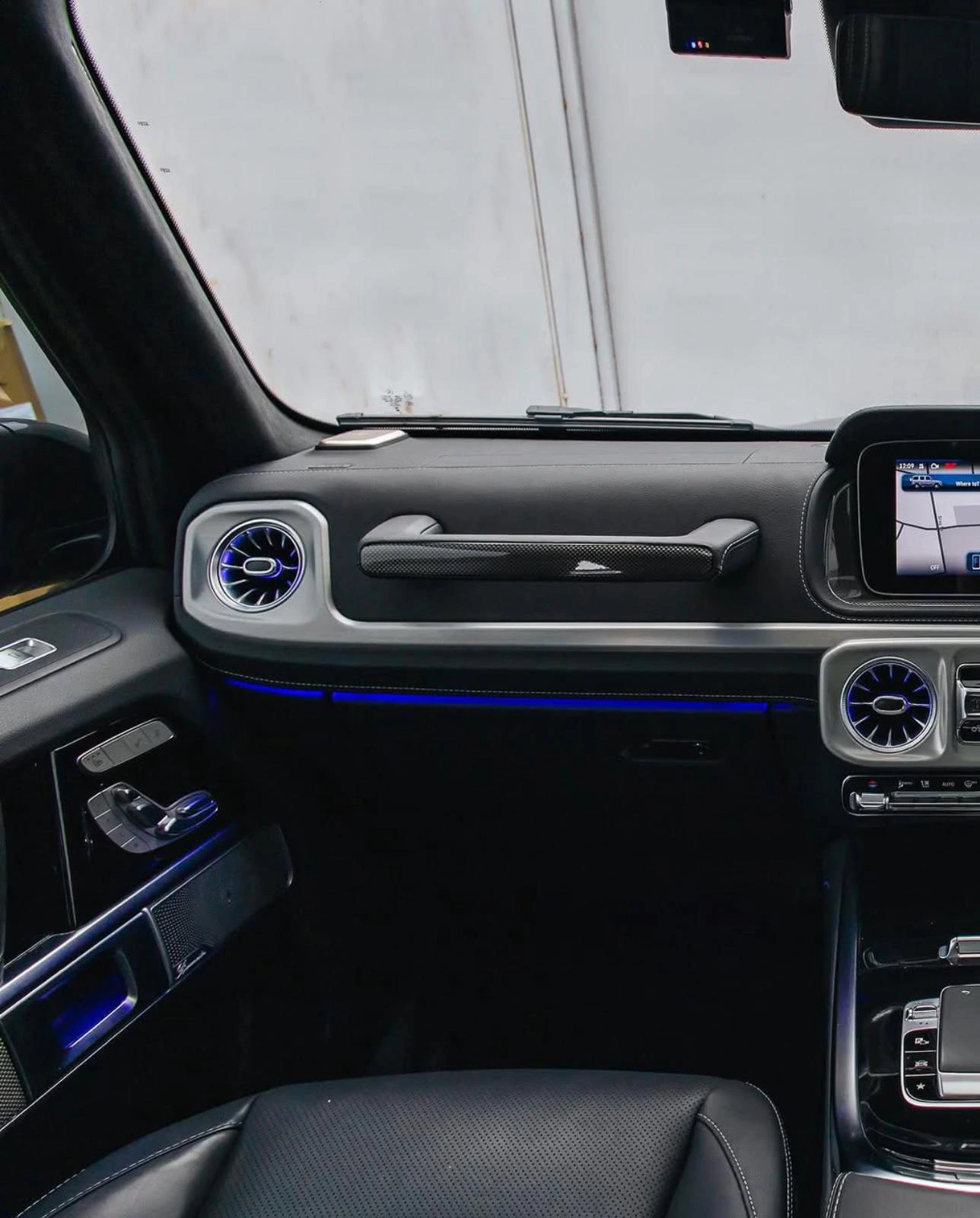 Interior 4